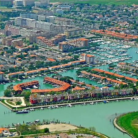 Apartment Next To The Sea
